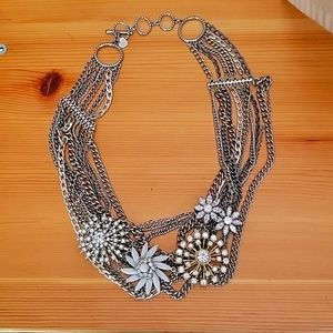 Stella & Dot Metropolitan statement necklace